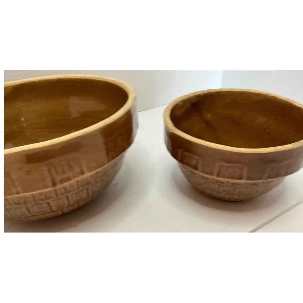 Vintage Mixing Bowls Set of 2 Basket Weave Brown Stoneware 7in 5in USA